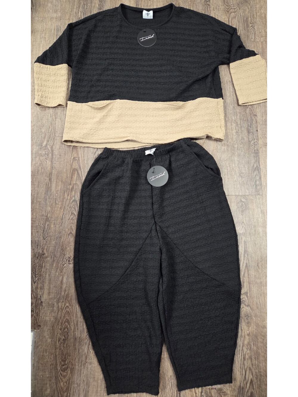 Inoah Crinkle NWT Black Beige Shirt Crop Pants Outfit Matching Set Small